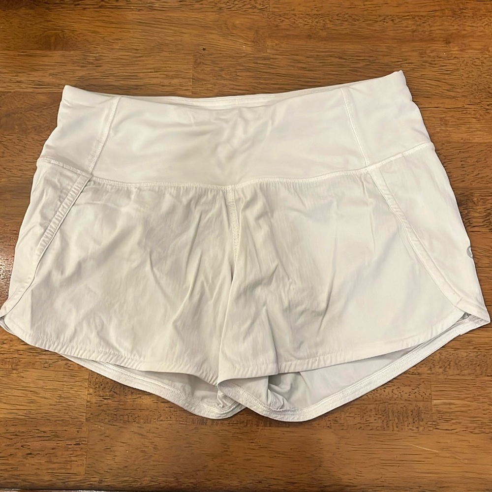 Lululemon white shorts size 2 EUC